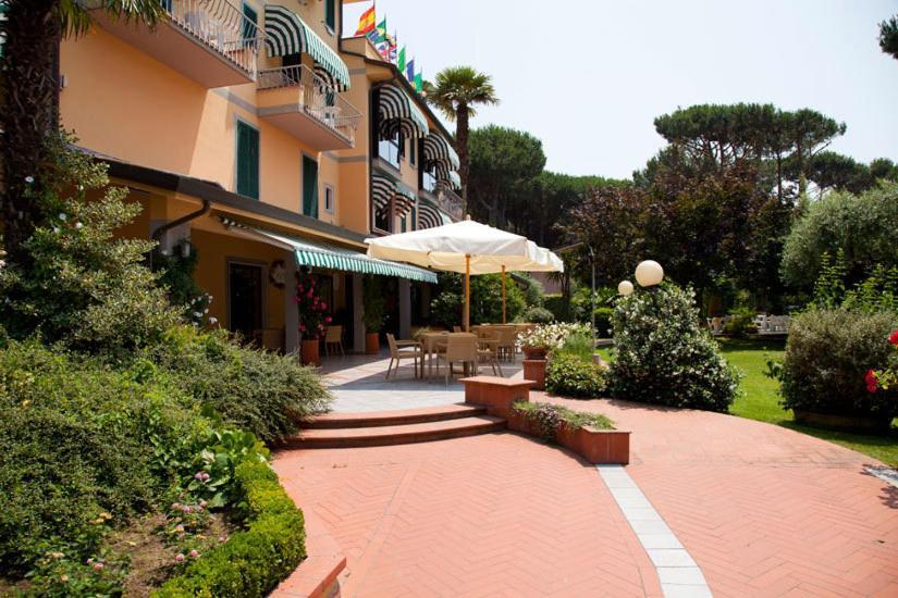 Hotel Gemma Del Mare マリーナ・ディ・ピエトラサンタ エクステリア 写真
