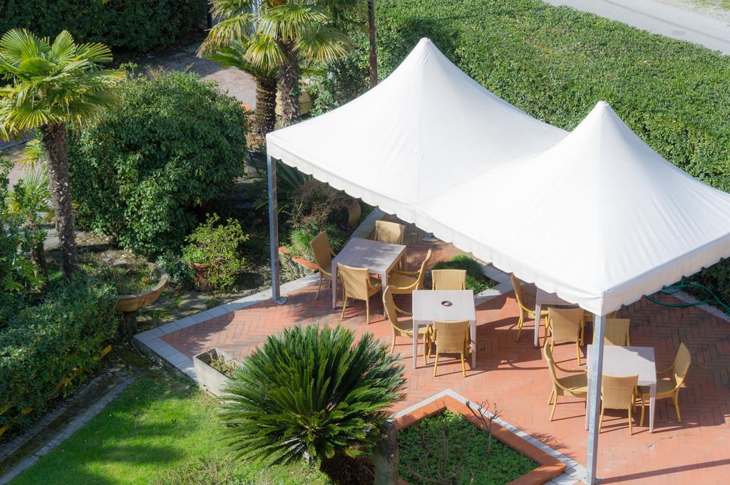 Hotel Gemma Del Mare マリーナ・ディ・ピエトラサンタ エクステリア 写真